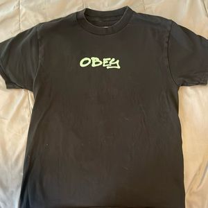 Obey tshirt